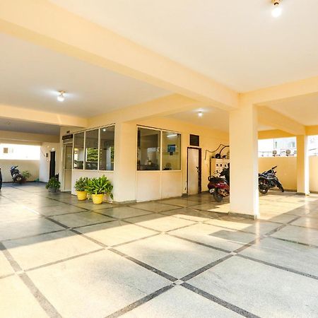 Fabhotel Namaha Suites - Nr Hyderabad International Airport, Shamshabad Extérieur photo