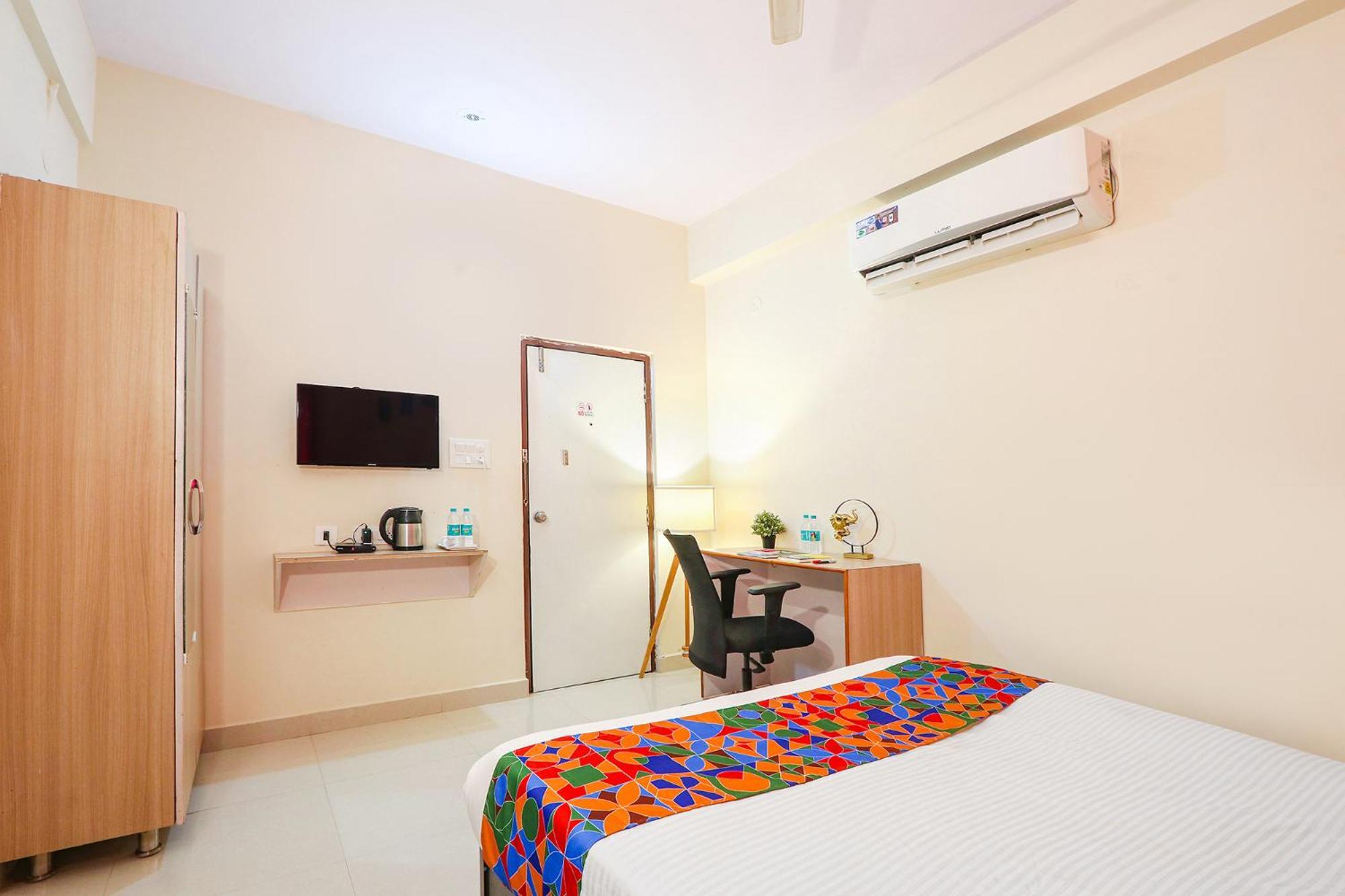 Fabhotel Namaha Suites - Nr Hyderabad International Airport, Shamshabad Extérieur photo